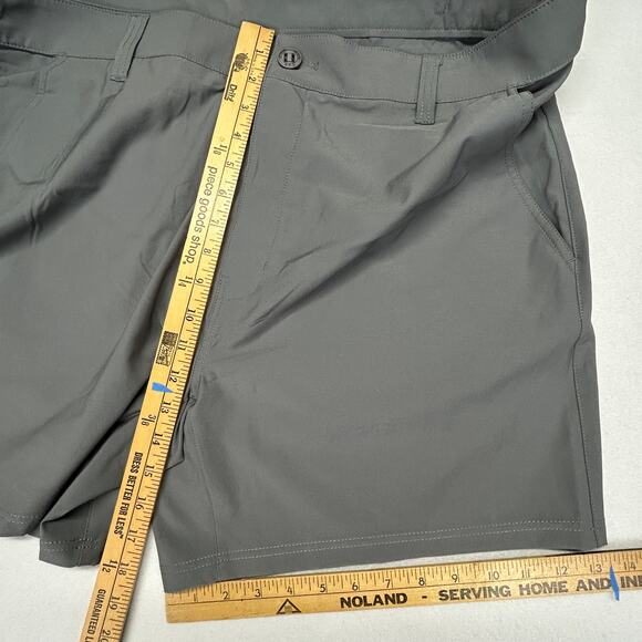 Huk Pursuit Mens XXL 6" Inseam Gray Chino Shorts 43x6 Elastic Waist Fishing Camp - Picture 10 of 13